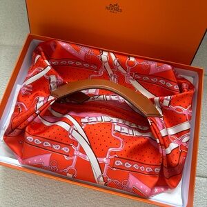 Hermes Balusoie Bag NWT box and dusbag included